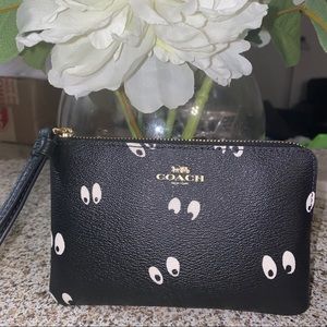 ❌SOLD!❌Coach Wristlet